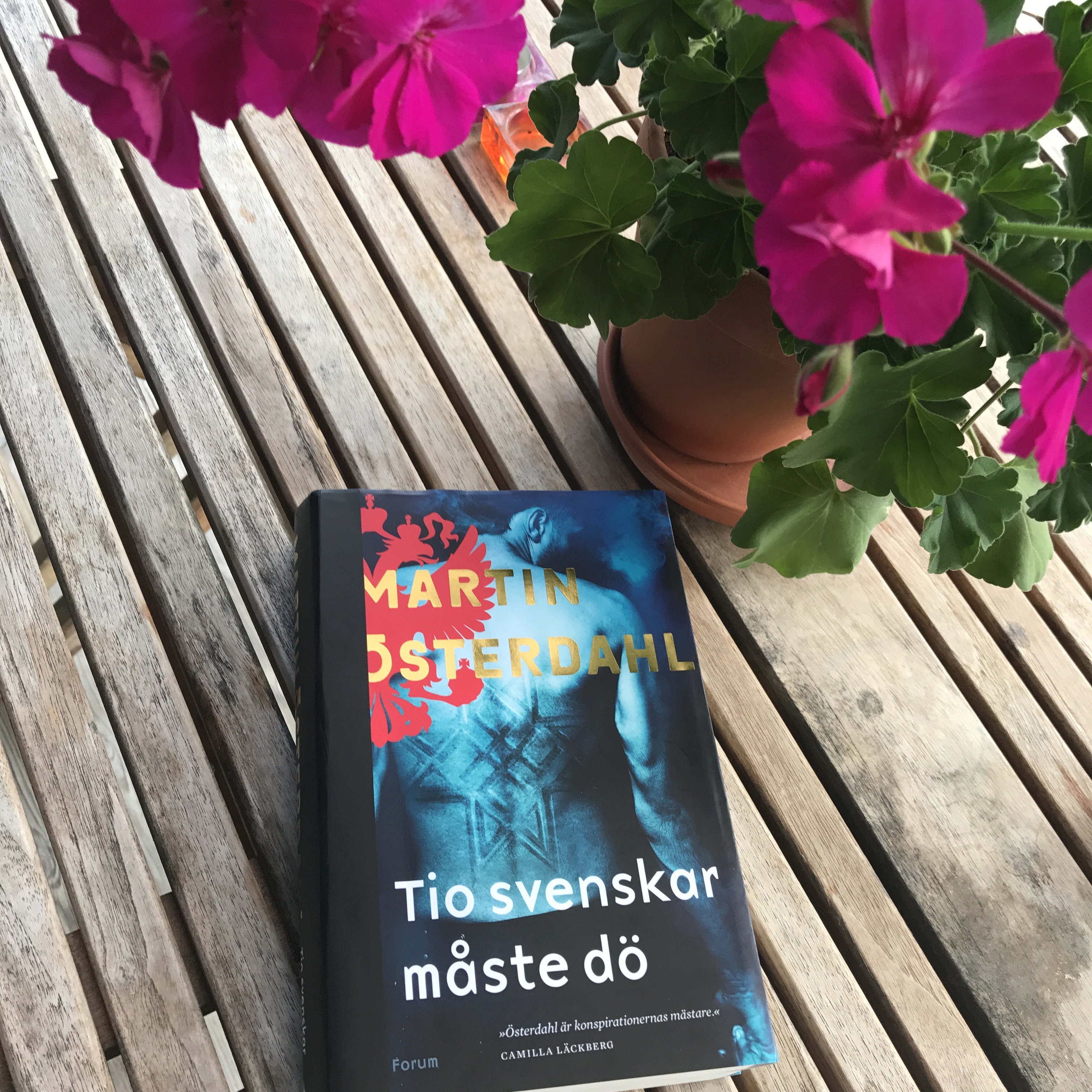 Tio svenskar måste dö