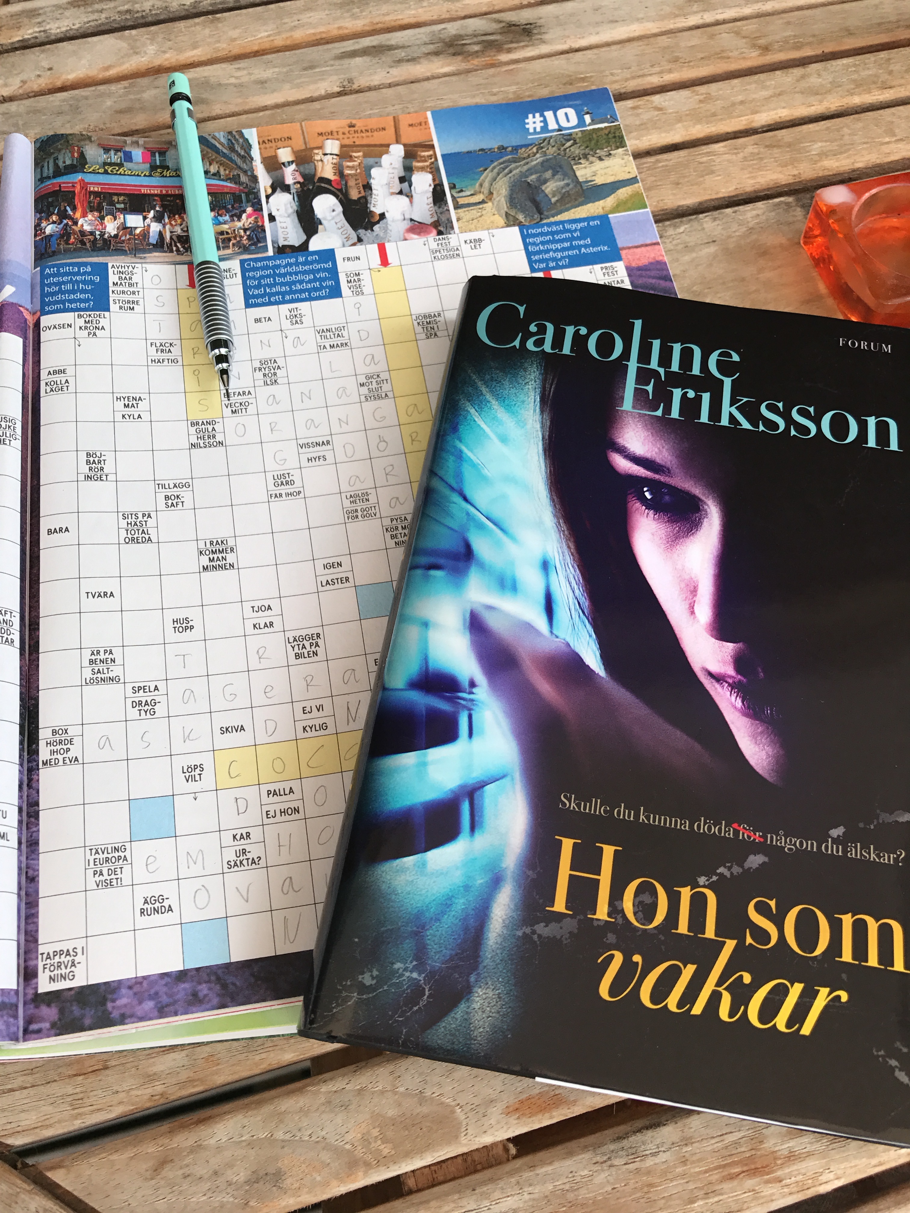 Tisdagsläsning = Caroline Eriksson